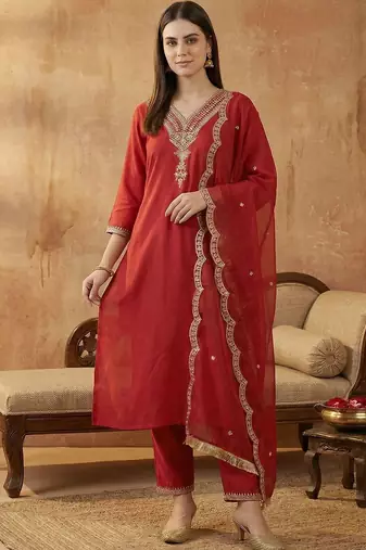Women Ethnic Motifs Embroidered Regular Liva Kurta with Trousers & With Dupatta
