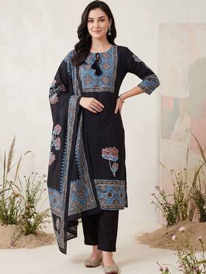 Women Ethnic Motifs Printed Regular Pure Cotton Kurta with Trousers & With Dupatta 5