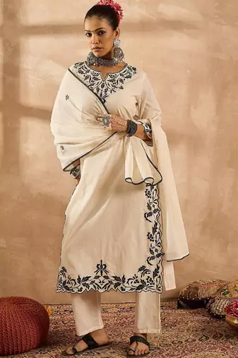 Women Ethnic Motifs Embroidered Regular Thread Work Pure Cotton Kurta with Trousers & With Dupatta