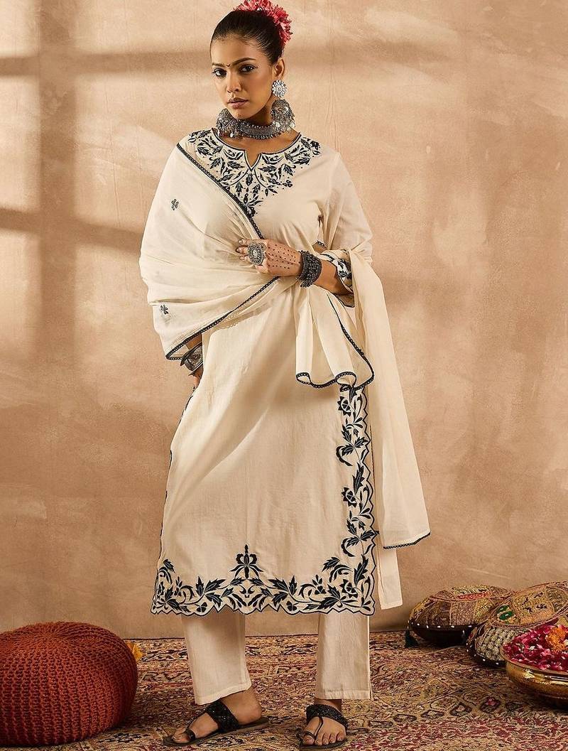 Women Ethnic Motifs Embroidered Regular Thread Work Pure Cotton Kurta with Trousers & With Dupatta