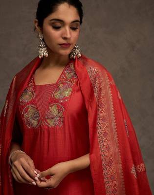 Women Ethnic Motifs Embroidered Regular Kurta with Trousers & With Dupatta 2