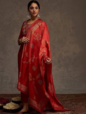 Women Ethnic Motifs Embroidered Regular Kurta with Trousers & With Dupatta 3