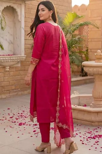Women Ethnic Motifs Embroidered Regular Kurta with Trousers & With Dupatta