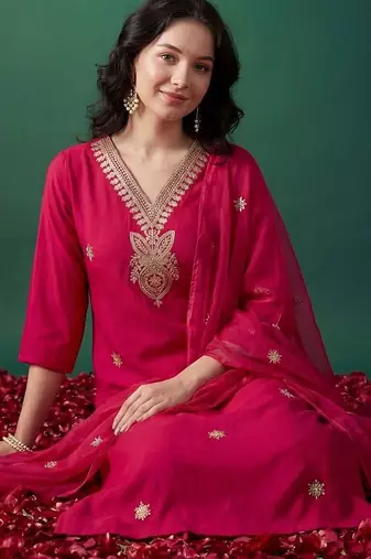 Women Ethnic Motifs Embroidered Regular Thread Work Kurta with Trousers & With Dupatta