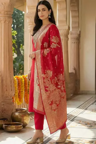 Women Ethnic Motifs Embroidered Regular Thread Work Kurta with Trousers & With Dupatta