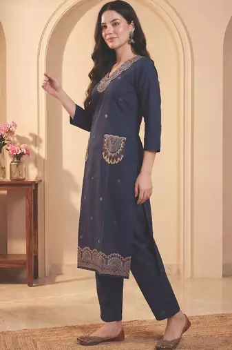 Women Ethnic Motifs Embroidered Regular Thread Work Pure Cotton Kurta with Trousers