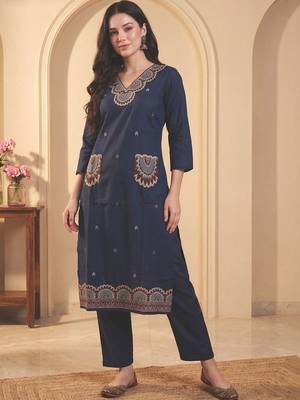 Women Ethnic Motifs Embroidered Regular Thread Work Pure Cotton Kurta with Trousers 6