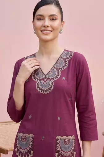 Women Ethnic Motifs Embroidered Regular Thread Work Pure Cotton Kurta with Trousers