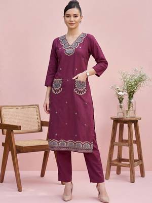 Women Ethnic Motifs Embroidered Regular Thread Work Pure Cotton Kurta with Trousers 6