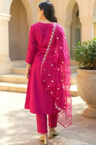 Women Ethnic Motifs Embroidered Regular Thread Work Kurta with Trousers & With Dupatta