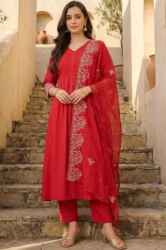 Women Ethnic Motifs Regular Thread Work Kurta with Trousers & With Dupatta