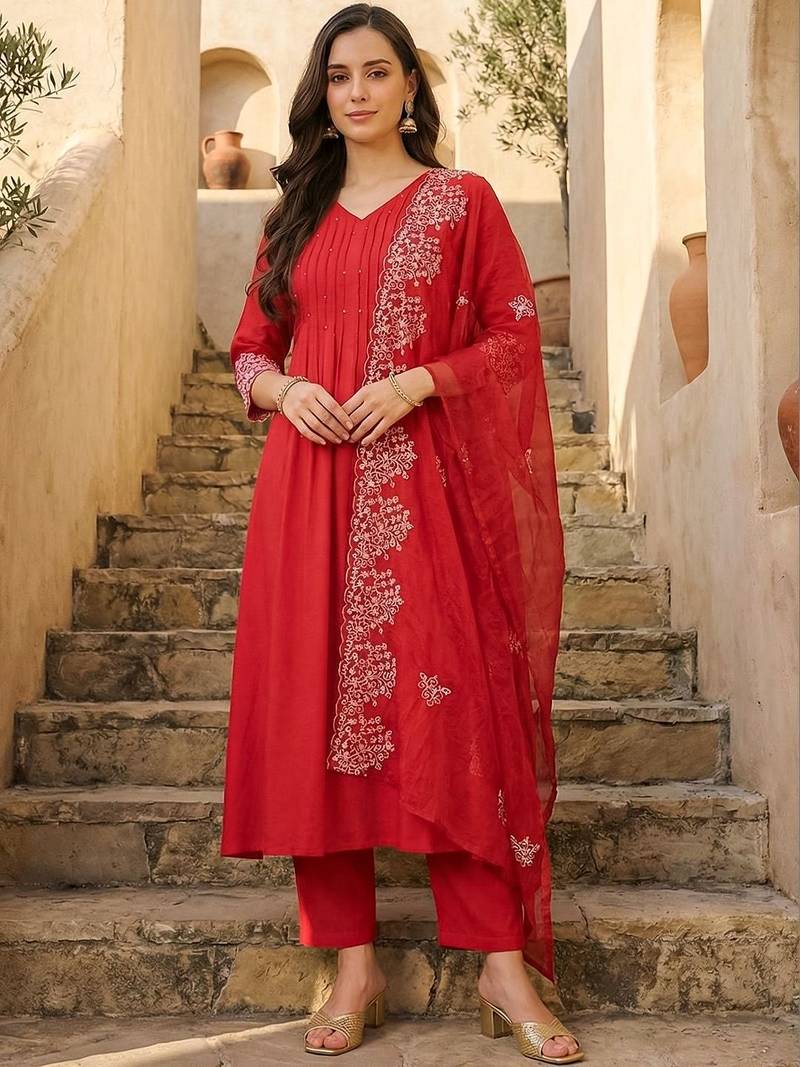 Women Ethnic Motifs Regular Thread Work Kurta with Trousers & With Dupatta