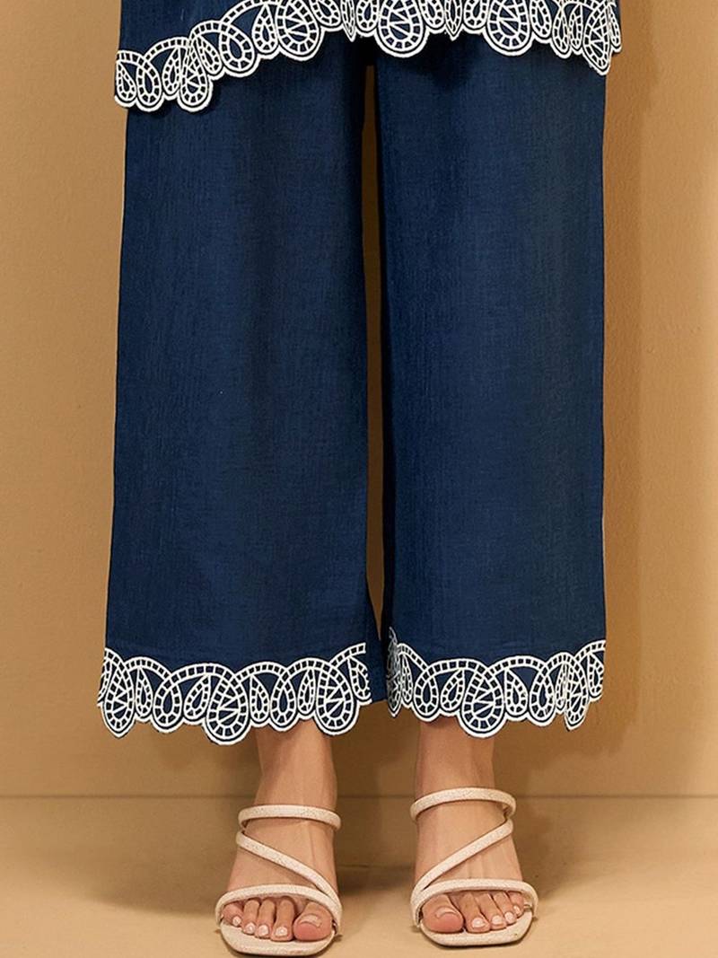Women Ethnic Motifs Embroidered Regular Thread Work Linen Kurta with Palazzos