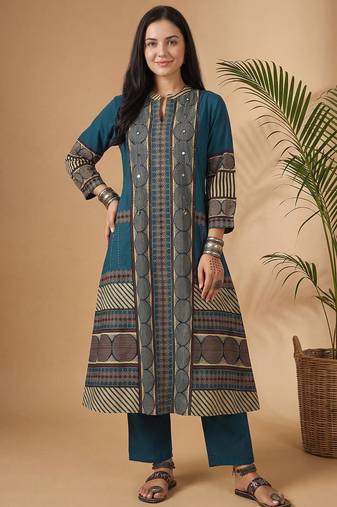 Women Printed Regular Mirror Work  Cotton Kurta with Trousers