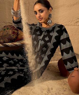 Women Ethnic Motifs Printed Regular Mirror Work Pure Cotton Kurta with Trousers 5
