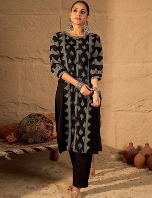 Women Ethnic Motifs Printed Regular Mirror Work Pure Cotton Kurta with Trousers 6