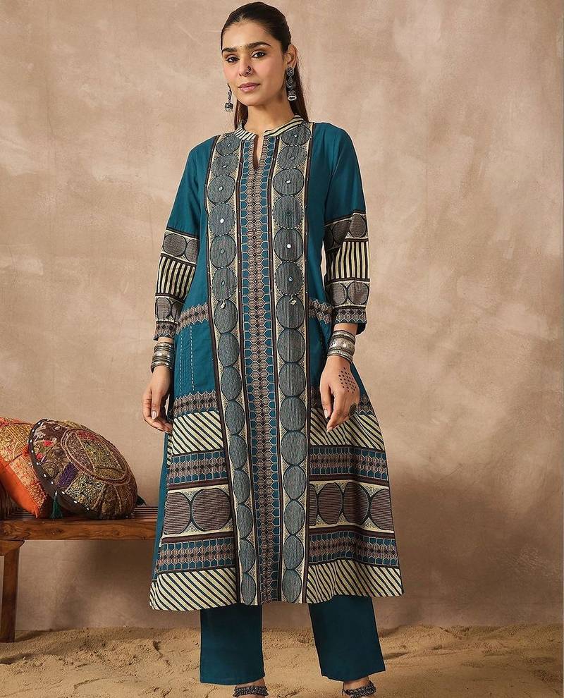 Women Printed Regular Mirror Work Pure Cotton Kurta with Trousers