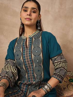 Women Printed Regular Mirror Work Pure Cotton Kurta with Trousers 2