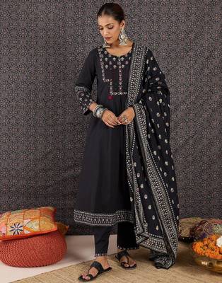Women Ethnic Motifs Printed Regular Sequinned Pure Cotton Kurta with Trousers & With Dupatta 1