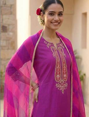 Women Ethnic Motifs Embroidered Regular Thread Work Kurta with Trousers & With Dupatta 2