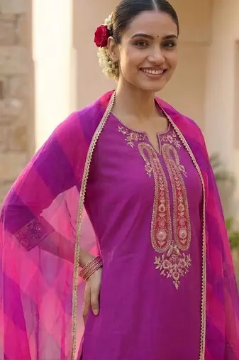 Women Ethnic Motifs Embroidered Regular Thread Work Kurta with Trousers & With Dupatta