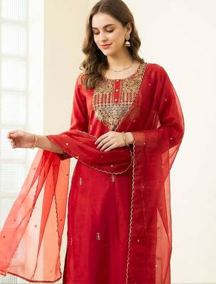 Women Ethnic Motifs Embroidered Regular Thread Work Liva Kurta with Trousers & With Dupatta 2