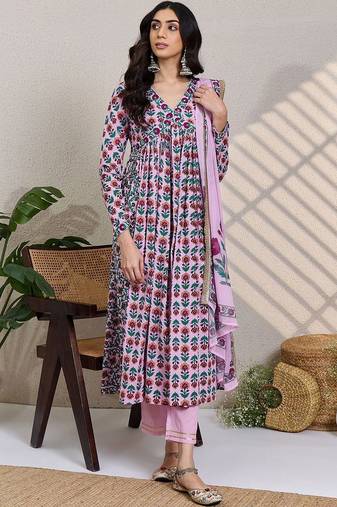 Women Floral Printed Empire Gotta Patti Pure Cotton Kurta with Trousers & With Dupatta
