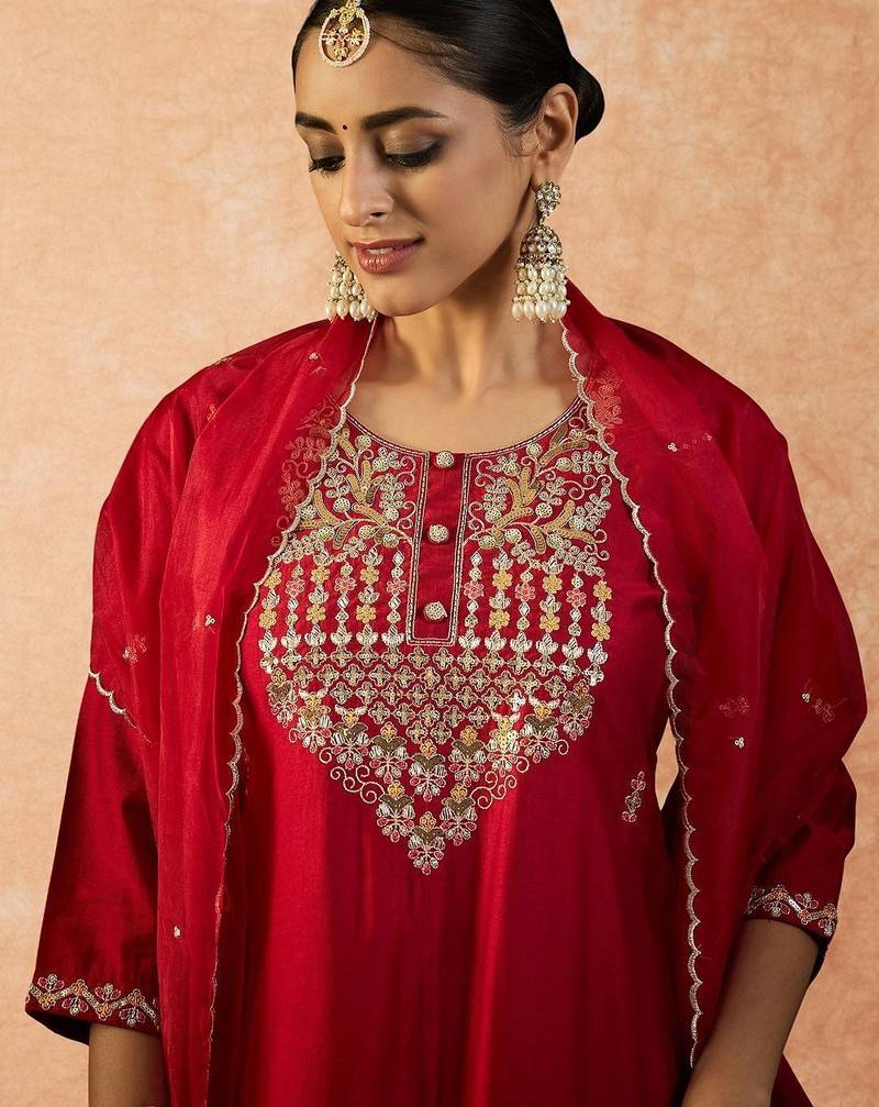 Women Ethnic Motifs Embroidered Regular Sequinned Liva Kurta with Trousers & With Dupatta