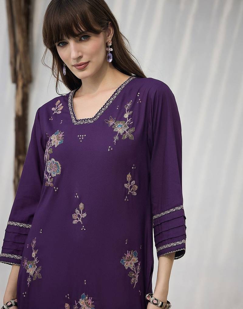 Floral Embroidered Square Neck Thread Work Straight Kurta & Trousers