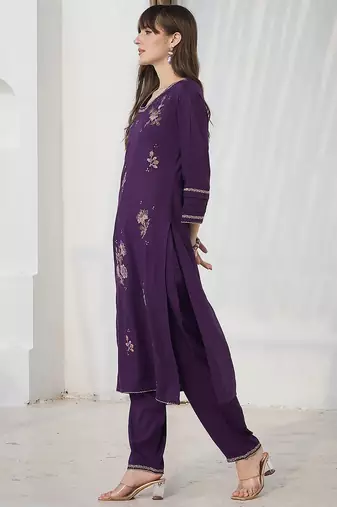 Floral Embroidered Square Neck Thread Work Straight Kurta & Trousers