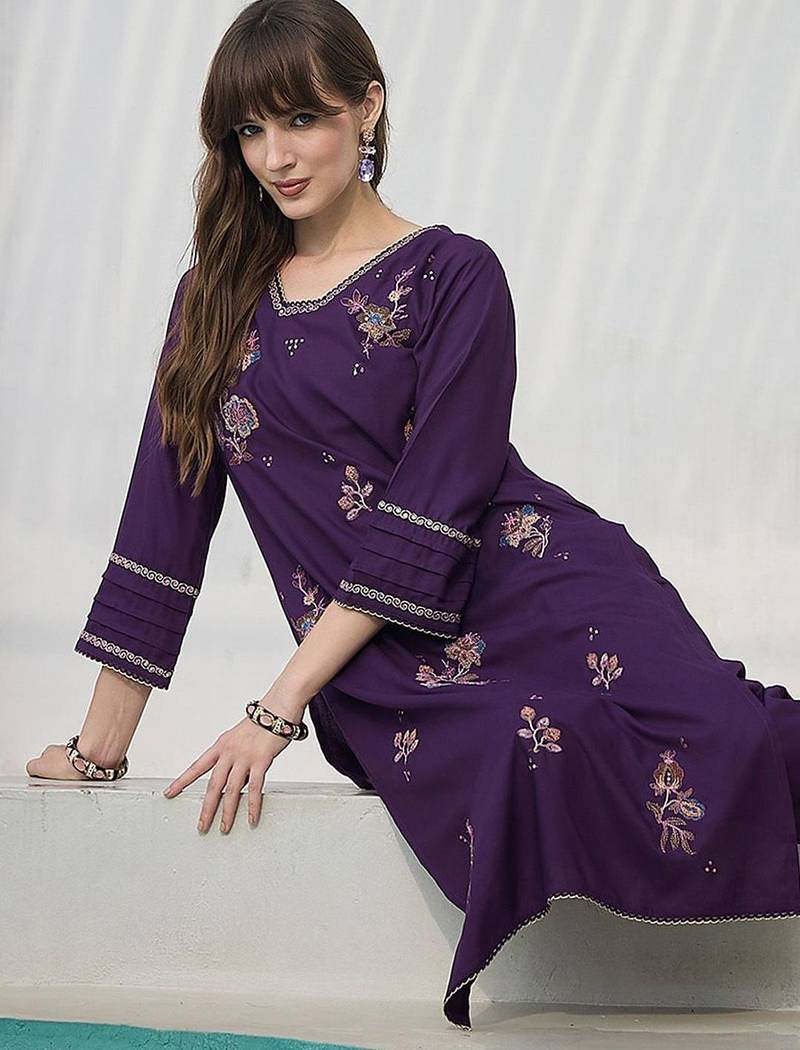 Floral Embroidered Square Neck Thread Work Straight Kurta & Trousers