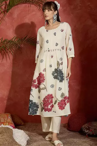 Women Floral Printed Regular Beads and Stones Pure Cotton Kurta with Trousers