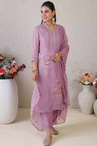 Floral Embroidered V Neck Organza Kurta With Trousers & Dupatta