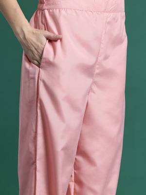 Floral Embroidered Regular Sequinned Kurta with Trousers & Dupatta 3
