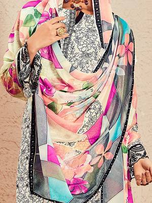 Women Floral Printed Regular Thread Work Kurta with Trousers & With Dupatta 2