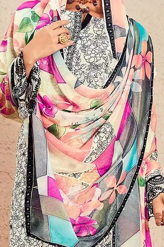 Women Floral Printed Regular Thread Work Kurta with Trousers & With Dupatta