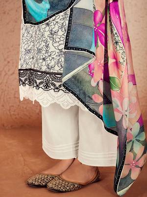Women Floral Printed Regular Thread Work Kurta with Trousers & With Dupatta 3