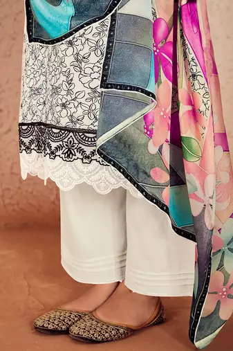 Women Floral Printed Regular Thread Work Kurta with Trousers & With Dupatta