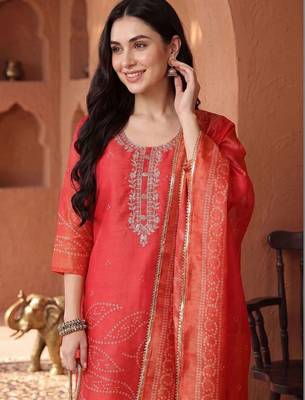 Women Ethnic Motifs Embroidered Regular Thread Work Kurta with Trousers & With Dupatta 2