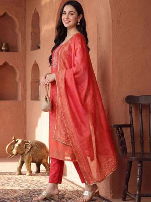 Women Ethnic Motifs Embroidered Regular Thread Work Kurta with Trousers & With Dupatta 3
