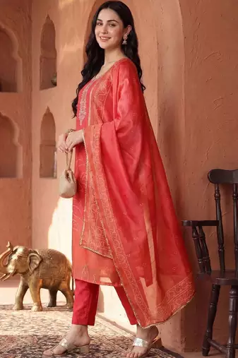 Women Ethnic Motifs Embroidered Regular Thread Work Kurta with Trousers & With Dupatta