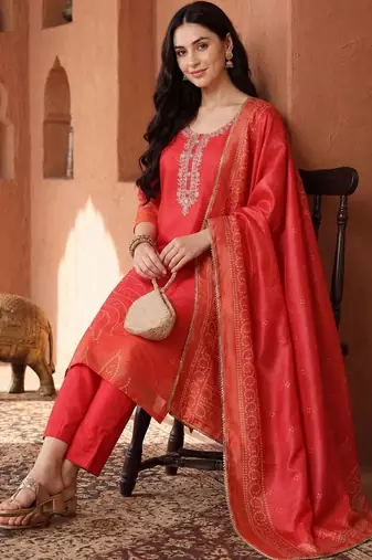 Women Ethnic Motifs Embroidered Regular Thread Work Kurta with Trousers & With Dupatta