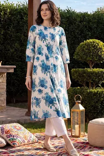 Women Floral Printed Pleated Pure Cotton Kurta with Trousers