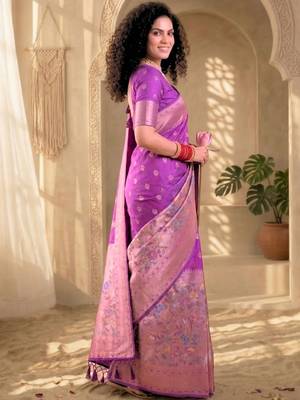 Batik Zari Silk Blend Designer Banarasi Saree 2