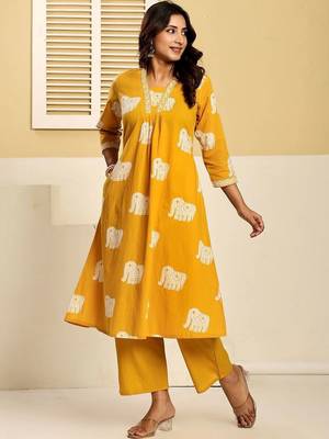Women Animal Printed Regular Beads and Stones Pure Cotton Kurta with Palazzos 6