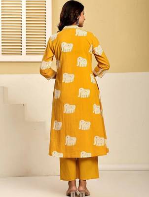 Women Animal Printed Regular Beads and Stones Pure Cotton Kurta with Palazzos 7