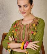 Women Ethnic Motifs Embroidered Regular Thread Work Pure Cotton Kurta with Trousers
