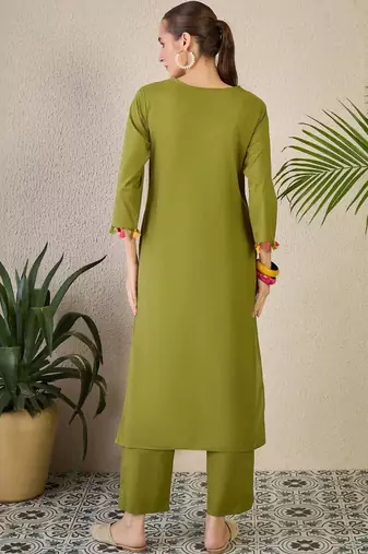Women Ethnic Motifs Embroidered Regular Thread Work Pure Cotton Kurta with Trousers