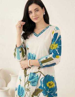Women Floral Printed Regular Pure Cotton Kurta with Trousers & With Dupatta 2