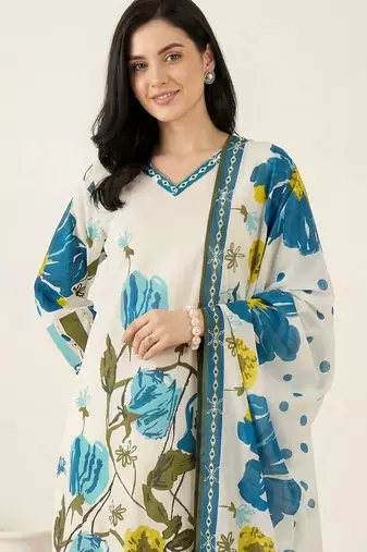 Women Floral Printed Regular Pure Cotton Kurta with Trousers & With Dupatta